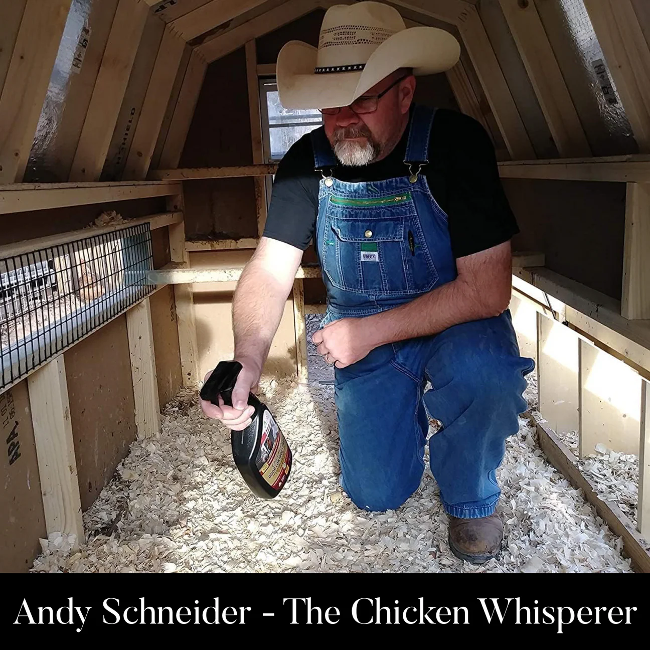 Chick Fresh - Eliminate Chicken Coop & Brooder Odor Concentrate (4 oz makes 1 Gallon of Spray!) *Includes FREE Gallon & 24 oz Application Spray Bottles